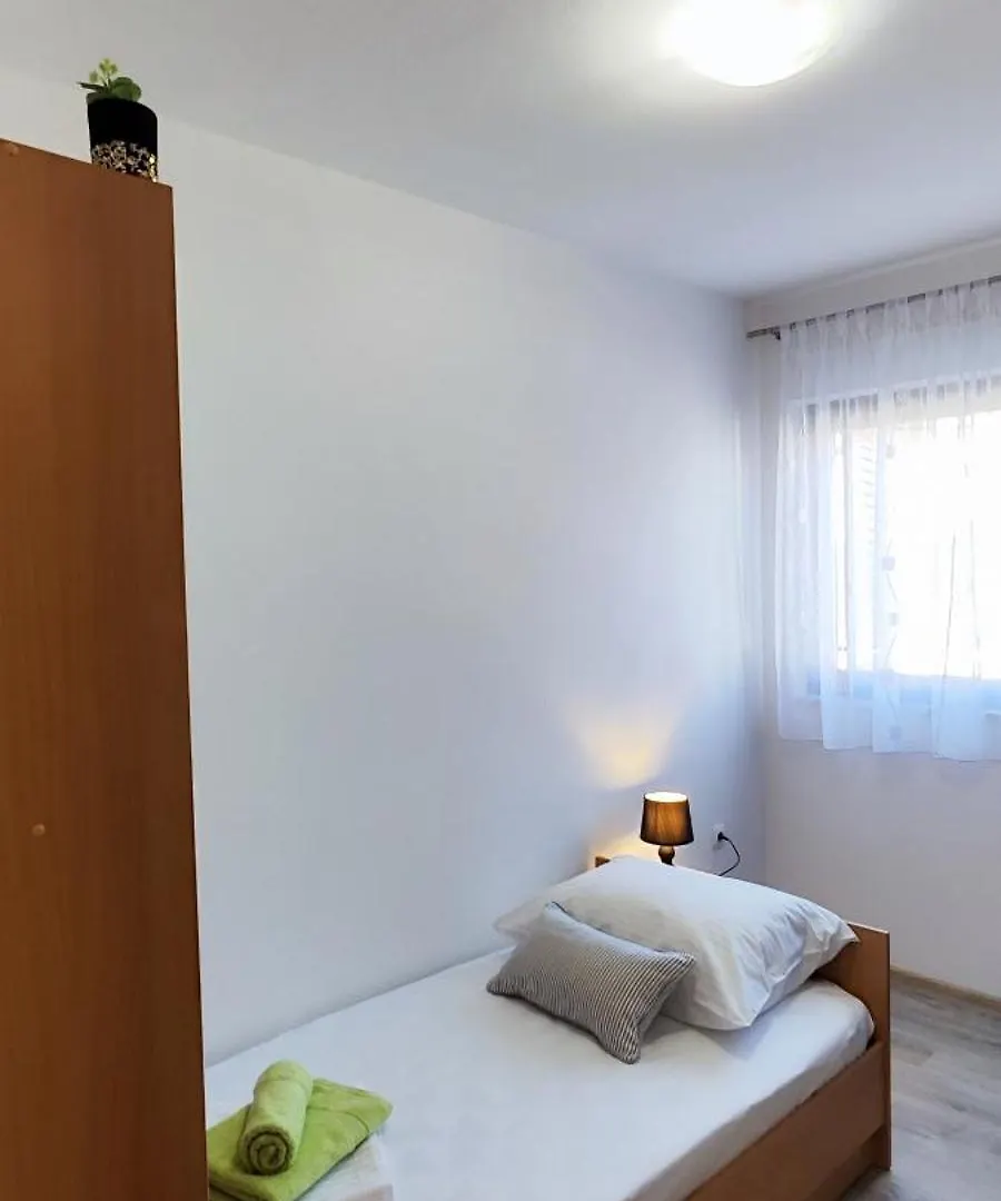 La Harmony Jacuzzi Apartments With Garden Σπλιτ