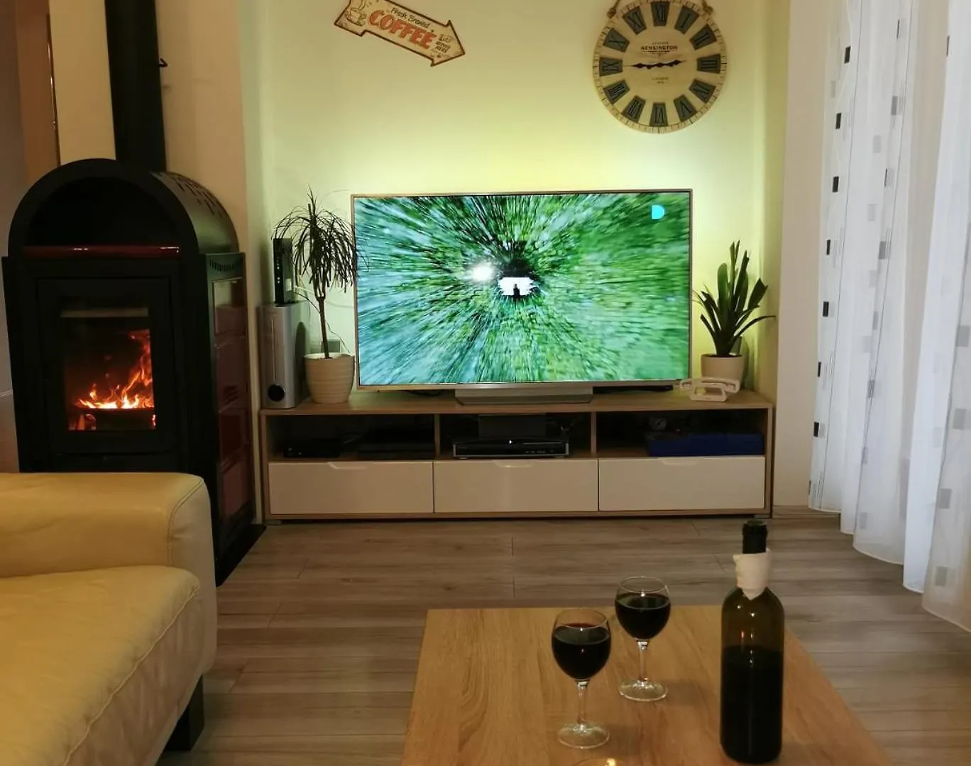 La Harmony Jacuzzi Apartments With Garden Σπλιτ