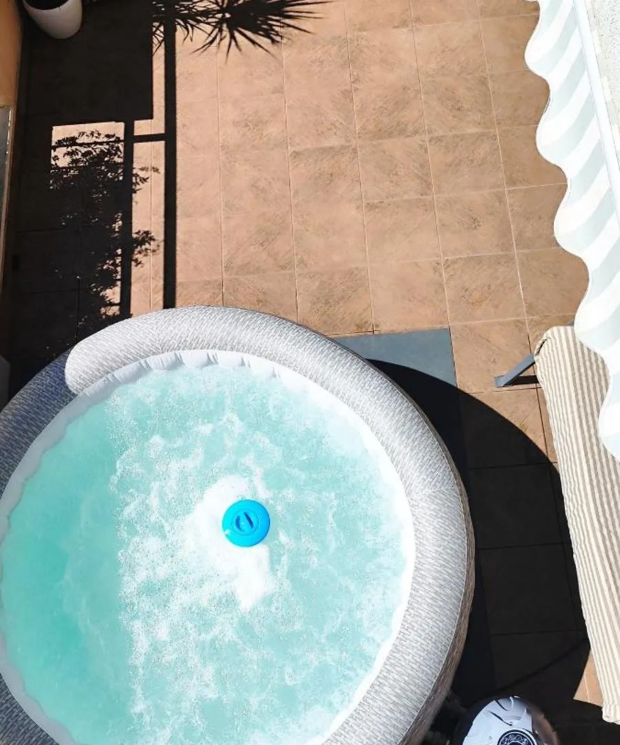 La Harmony Jacuzzi Apartments With Garden Сплит